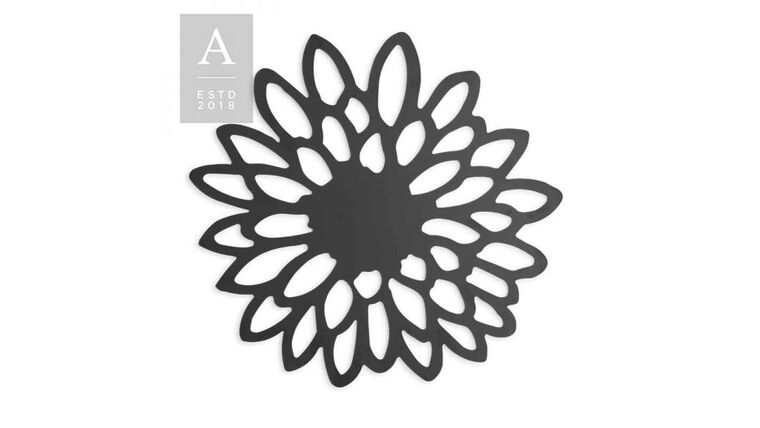 Die-Cut Zinnia Black Charger Mat – Black | Rental Die-Cut Zinnia Black Charger Mat – Black | Rental