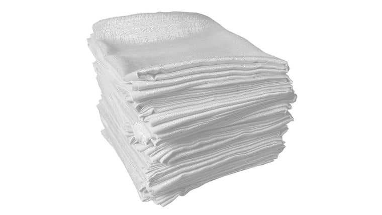 16′ x 4′ Snow White Banjo Drape | Rental 16′ x 4′ Snow White Banjo Drape | Rental