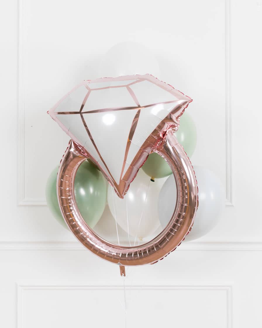 Gilded – Diamond Ring and 11in Balloons – bouquet of 7 | Rental