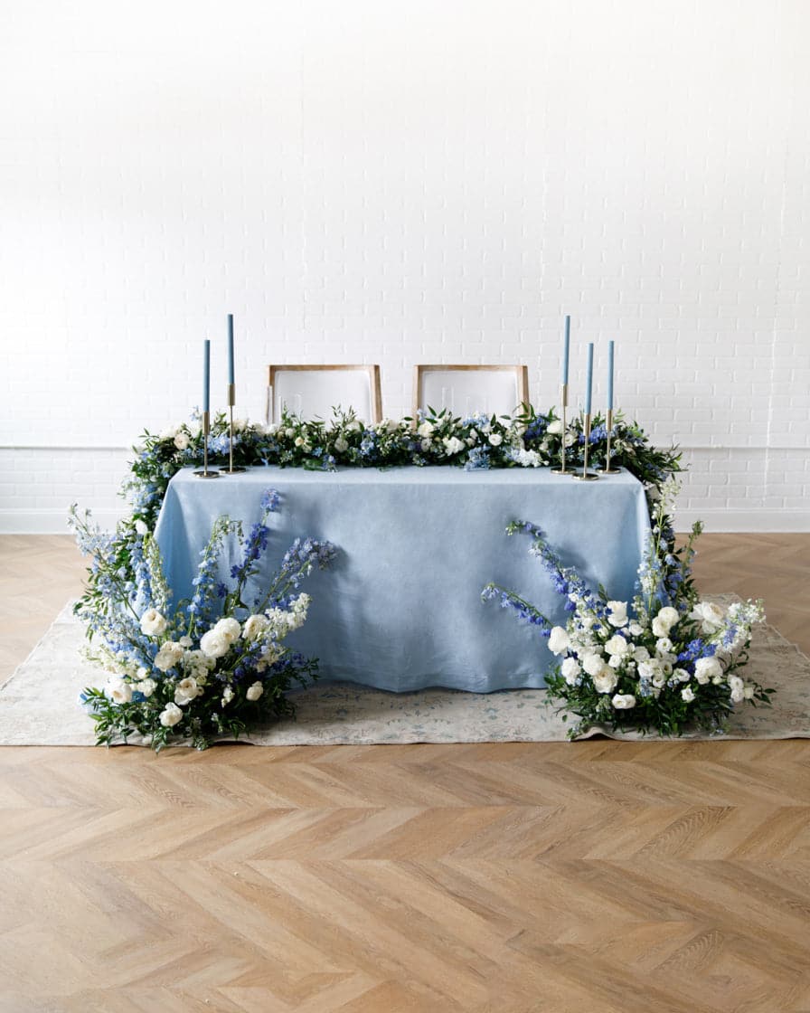 Provence – The Renée Set with Floral | Rental Provence – The Renée Set with Floral | Rental
