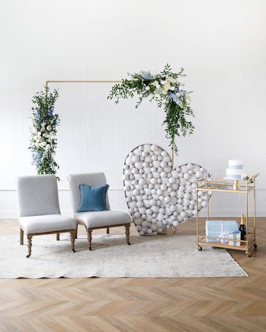 Provence – The Vivienne Set with Floral | Rental Provence – The Vivienne Set with Floral | Rental