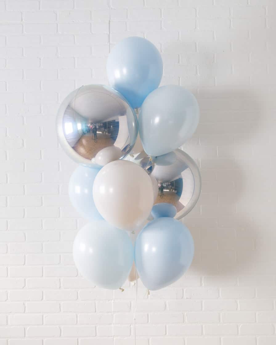 Château – Orb and 11in Balloons – bouquet of 10 | Rental Château – Orb and 11in Balloons – bouquet of 10 | Rental