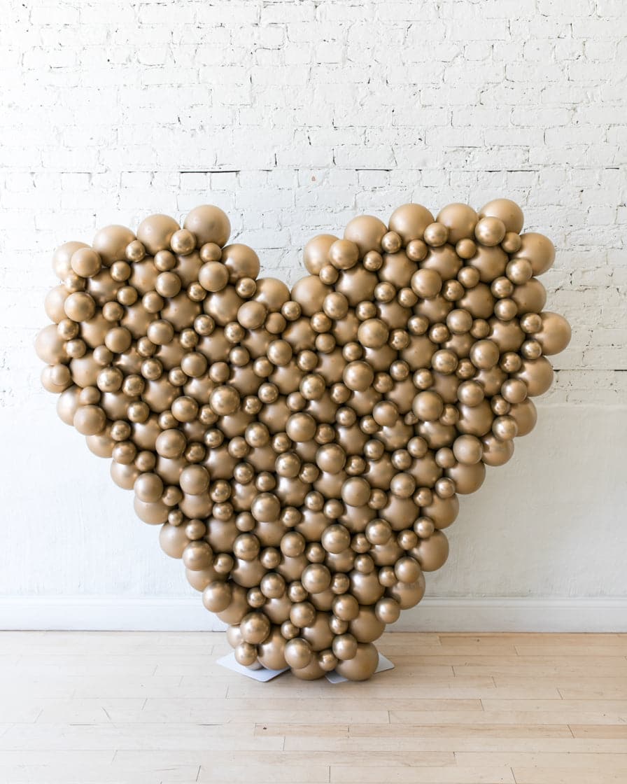 Freestanding Gold Heart – 5ft | Rental