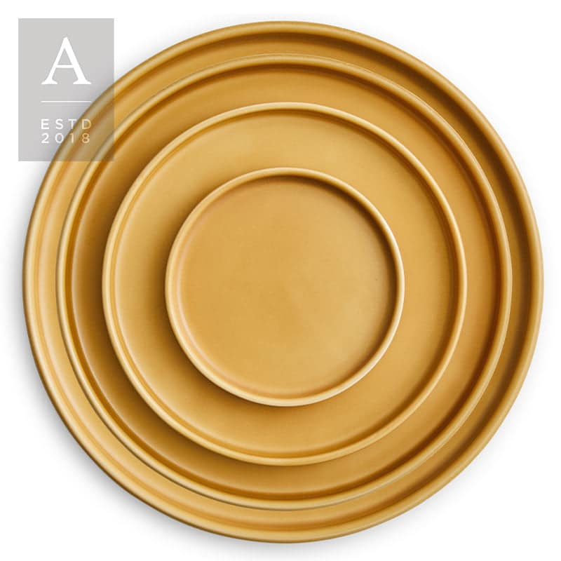 Kaleb Honey Stoneware – B&B Plate – 5.25″ | Rental