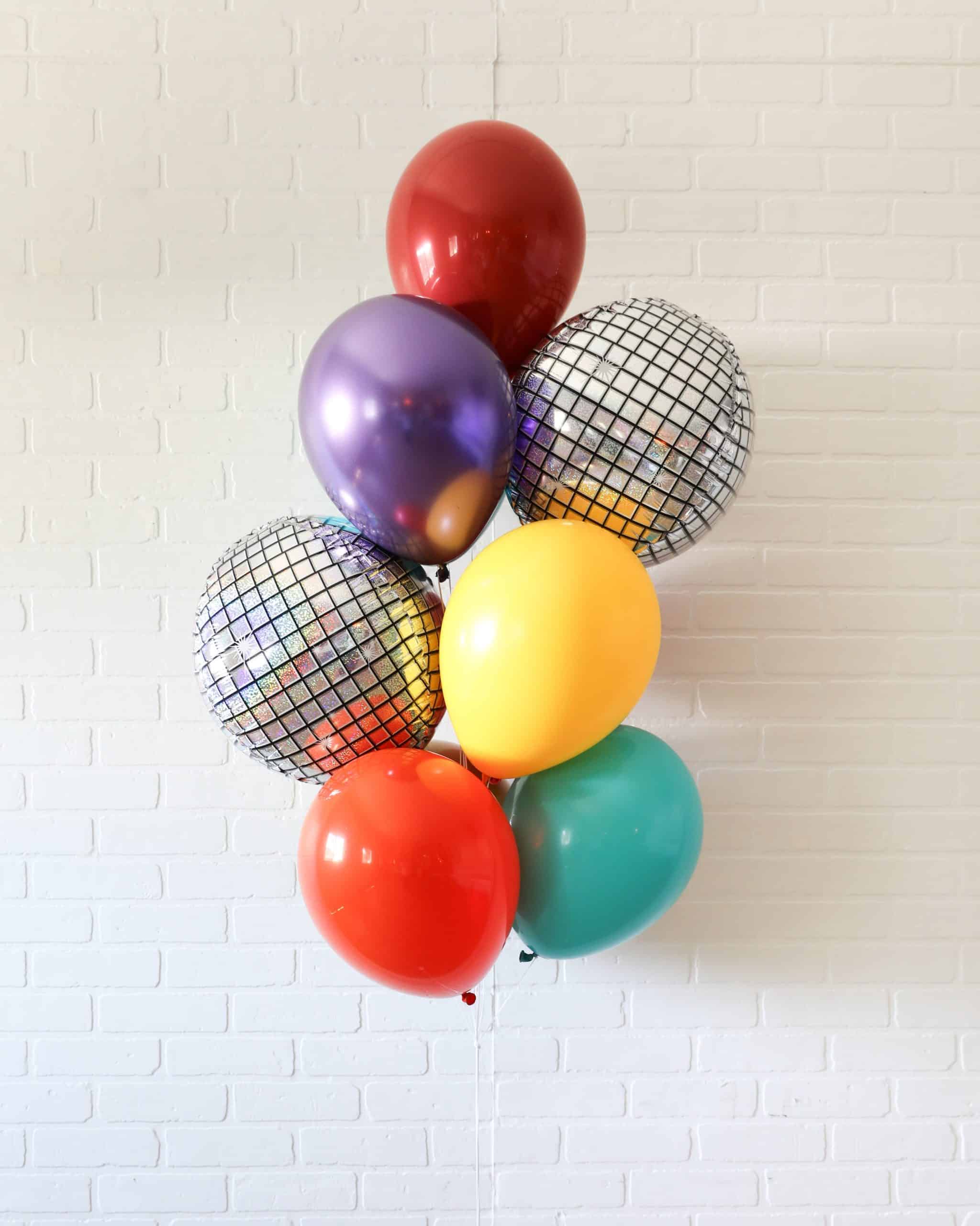 Lollapalooza Theme – Orb & 11in Bouquet – bouquet of 10 | Rental